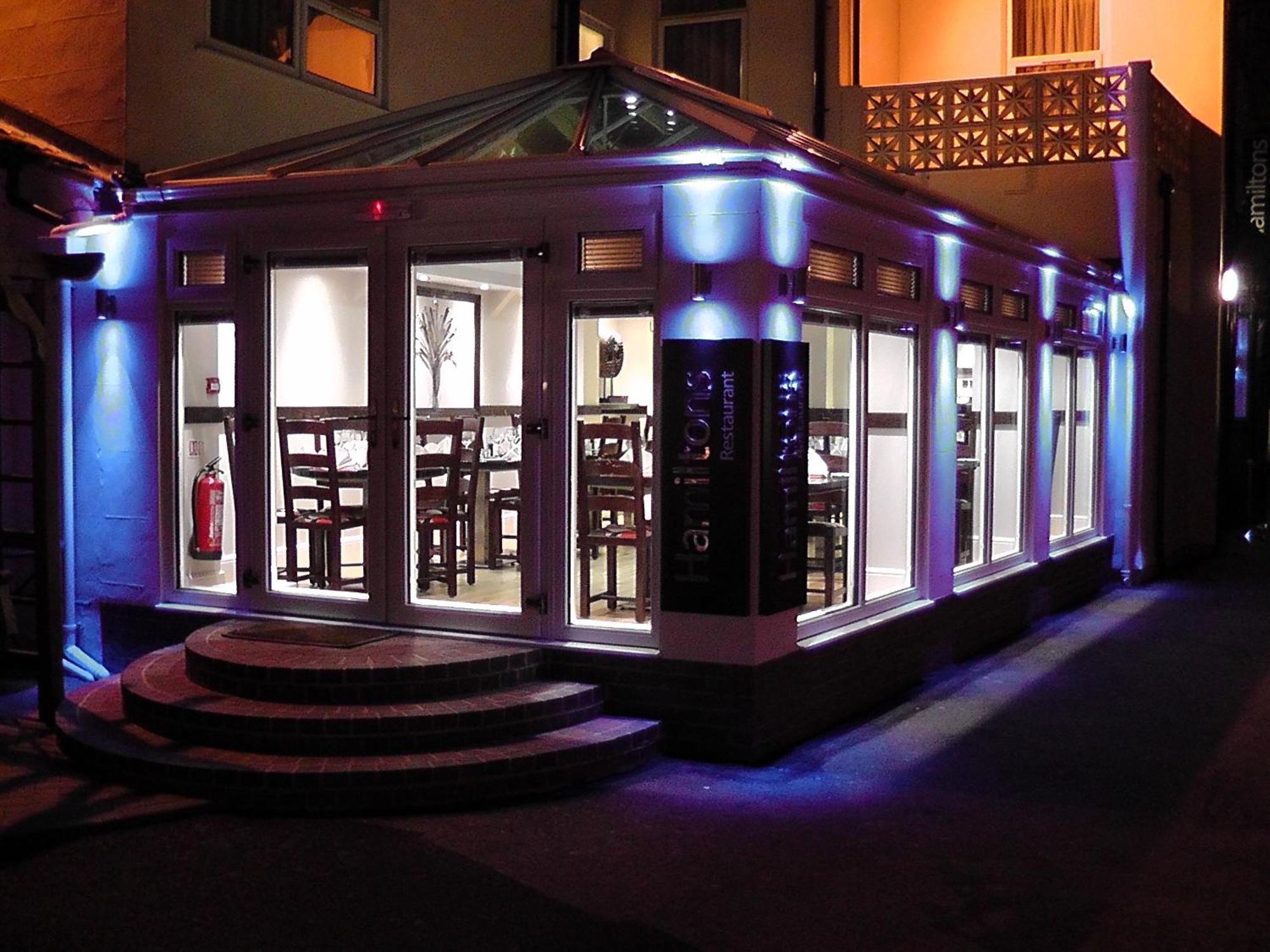 A Park View Hotel Wolverhampton Exterior photo